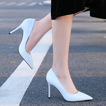 Versiunea De Culoare Albă De Simplu De Moda A Subliniat Toe Stilet Tocuri Mari Dimensiuni Slăbire Superficial Gura Singur Sexy Pantofi