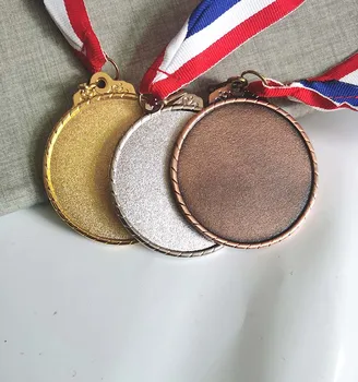 3 oameni Culoare Nouă Medalie de Metal Meci Medalii Insigne Suveniruri maraton Medalie de Aur Medalwith bun panglică de sport Școlare Metal 