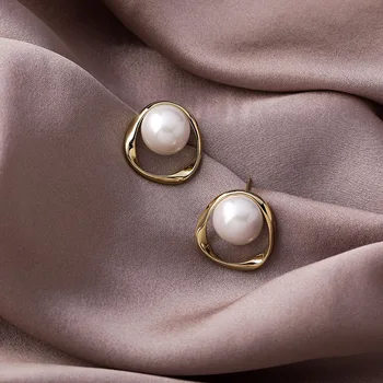 2021 Nou La Modă Neregulate Cerc Simulate Perla Cercei Stud Pentru Femei Bijuterii De Moda De Petrecere Elegante Pendientes