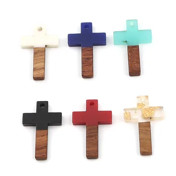 5PCs/lot Vintage Crucea de Rășină de Lemn Pandantiv pentru Barbati Femei Religia Creștină Serie de Farmec Retro Bijuterii Accesorii Colier Cadou 